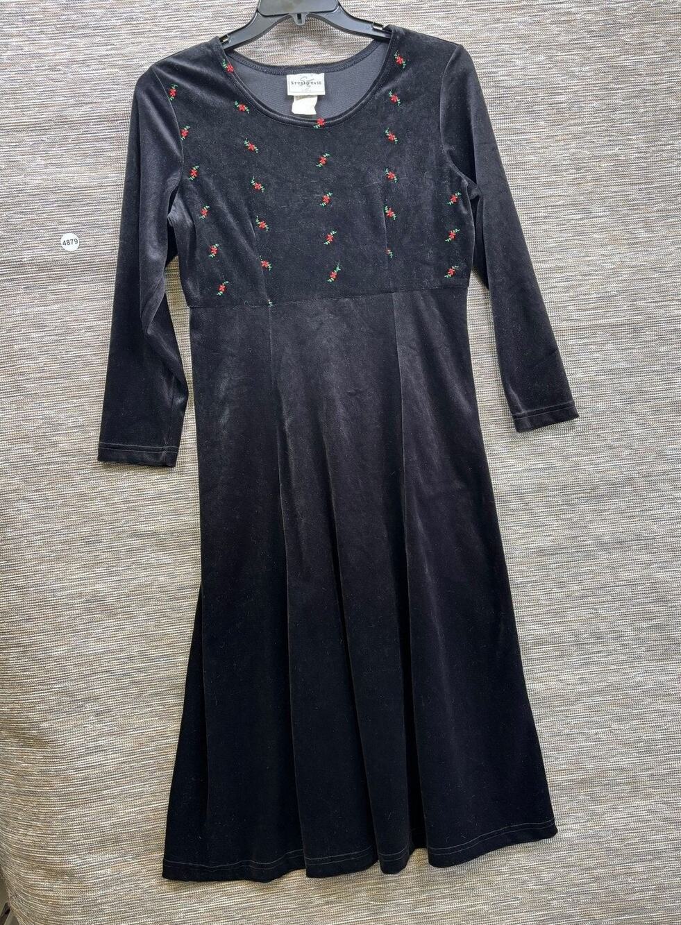 Vintage Studio Ease Dress Womens PM Black Velour Embroidered Fit & Flare Midi